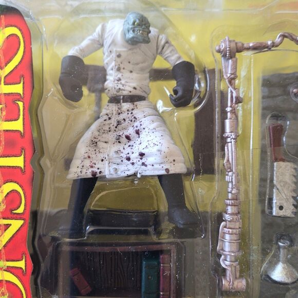 Vintage 1997 McFarlane Monsters Frankenstein Playset (New) - Picture 5 of 11